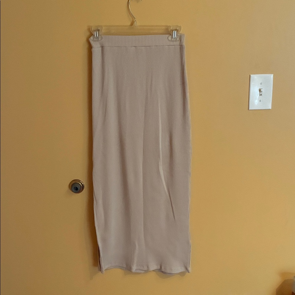 Beige Ribbed Maxi Skirt